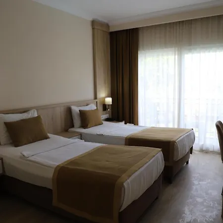 Hotel Lara Garden
